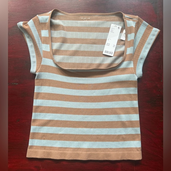 NWT URBAN OUTFITTERS OUT FROM UNDER SEAMLESS STRIPED TEE, SKY BLUE, XL - Picture 6 of 9